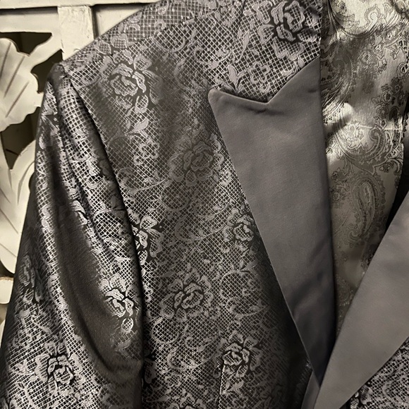 MIGUEL WILSON (MENS 56) (WOMENS 16/18) BLACK & GREY SLICK FLORAL JACQUARD BLAZER - Picture 5 of 12